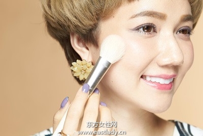 透明感春季决胜关键 3大彩妆变身 性感可爱 万人迷