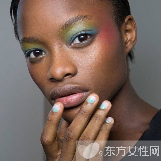 美甲图片2016新款式 最受欢迎的款式都在这里啦