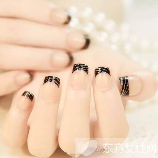 2016最受欢迎法式美甲图片 高雅低调的美才耐人寻味