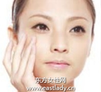 珍珠润泽底妆提升性感魅力指数