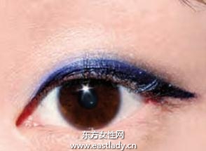 眼妆教程打造中性风牛仔蓝眼妆