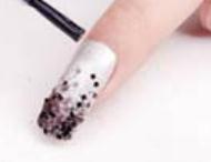 美甲教程之打造耀目银色亮片美甲