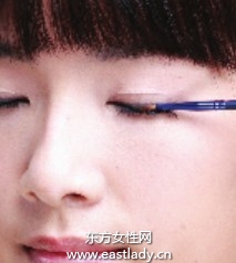 双眼皮胶让单眼皮变双眼皮