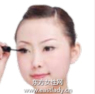 纯情水蜜桃眼妆让人更迷人