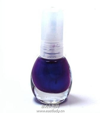 指甲碰花了怎么补救