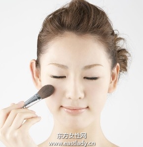 三种不同类型腮红的使用要点