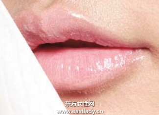 唇膏更持久更均匀的唇妆画法