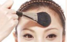 适合甜美感女生的淡雅珍珠光泽质感底妆