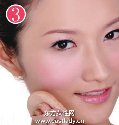 快速补妆的三大实用技巧