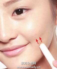 棒状遮瑕品遮盖痘痘、痘印