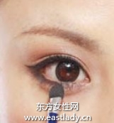 区域描画法画出让人羡慕大眼妆