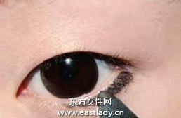 小眼睛MM大眼妆画法变身电眼芭比