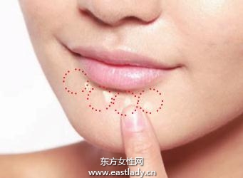不易脱妆的局部遮瑕之矫正唇周与嘴角的色素沉淀