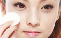 化妆教程之使用遮瑕品遮盖色斑