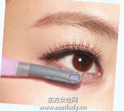 睫毛膏怎么刷刷出纤长感