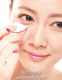 BB霜修饰出透明肤质