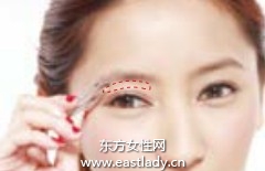 调整眉形衬托轮廓分明立体眼眸