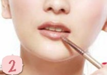 嫩粉果冻唇妆散发甜美气息