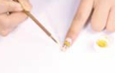 美甲教程之打造卡通小羊彩绘美甲