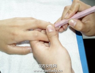 美甲的基本步骤以及注意事项