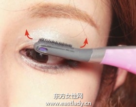 使用睫毛夹打造持久卷翘美睫