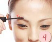 眉色晕染术让双眉看上去更加清爽