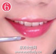 酷酷魔女妆给人冷艳姿态