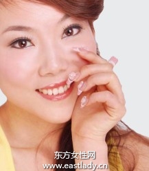 美甲教程之打造甜蜜滋味约会美甲