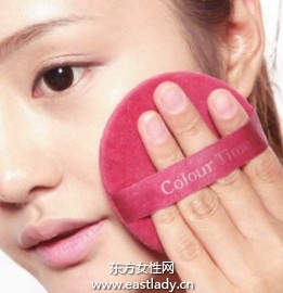 肤色泛黄、不匀 涂了粉底也没有改善