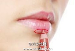 勾勒完美唇形的唇妆画法