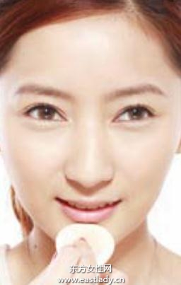 粉底液上妆的两大要点