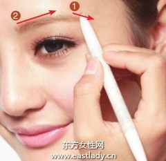 画眉教程之打造柔和与力度并存立体眉
