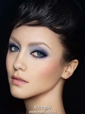 滋润底妆不脱妆的好方法