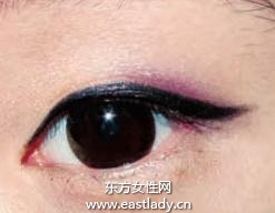 优雅裸色眼妆的画法 增加你的气场