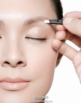化妆教程之秀气眉妆必备道具