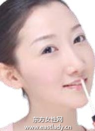 唇妆的正确补妆步骤