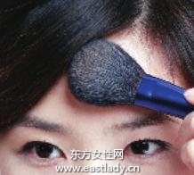 用阴影与高光营造自然立体妆容效果