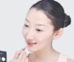 绯红色唇妆 约会出游都很适合