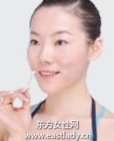 唇部完美遮瑕法 弥补不完美唇形