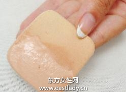 油性皮肤化妆最好使用粉饼