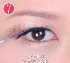 画日式下垂眼妆步骤