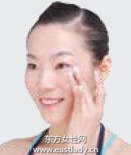 化妆教程之巧用遮瑕膏盖住痘痘