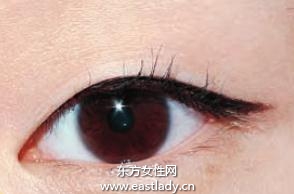 若有若无的隐形眼线的画法