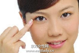 高保湿粉底液的正确使用方法