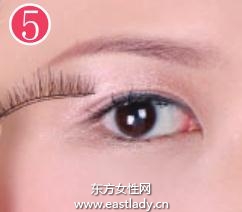 画日式下垂眼妆步骤