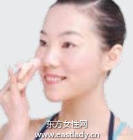 化妆教程之巧用遮瑕膏盖住痘痘