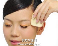 油性皮肤化妆最好使用粉饼