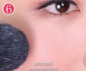 充满活力美人妆 传达快乐气息