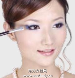 深邃迷离妆散发高贵撩人姿态