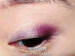 优雅裸色眼妆的画法 增加你的气场